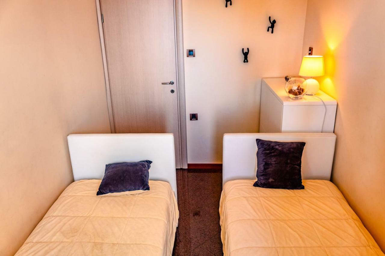 Leon And Leona Apartment *